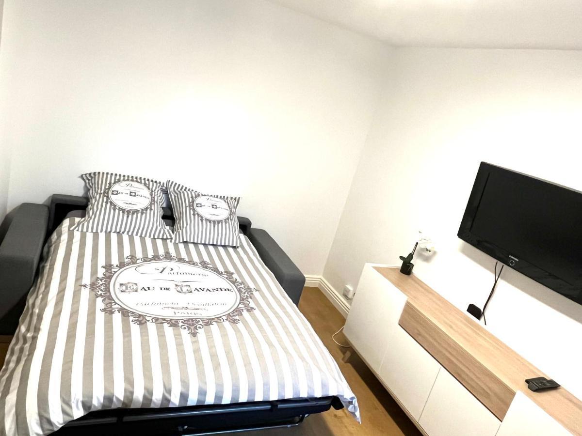 Ferienwohnung Deux Pieces Cosy A La Croisette Carrières-sous-Poissy Exterior foto